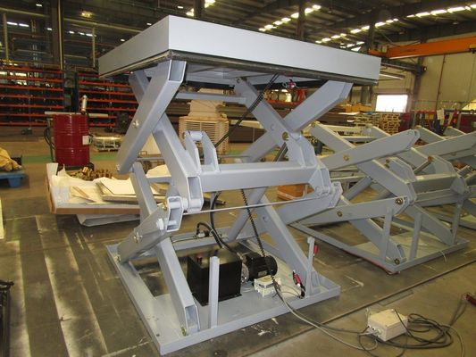 Customized Heavy Duty Hydraulic Scissor Lift Table 3900mm Lifting Height 2000kg Capacity